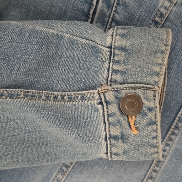 ST. JOHN'S BAY BRAND WOMEN'S LIGHT BLUE STRETCH JEAN JACKET SIZE XL - Picture 15 of 16